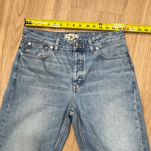 madewell The Darted Barrel-Leg Jean 
Size 28 - Picture 11 of 12